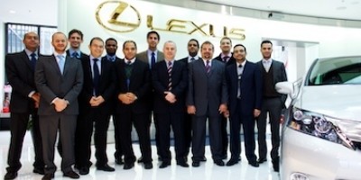tour group at lexus